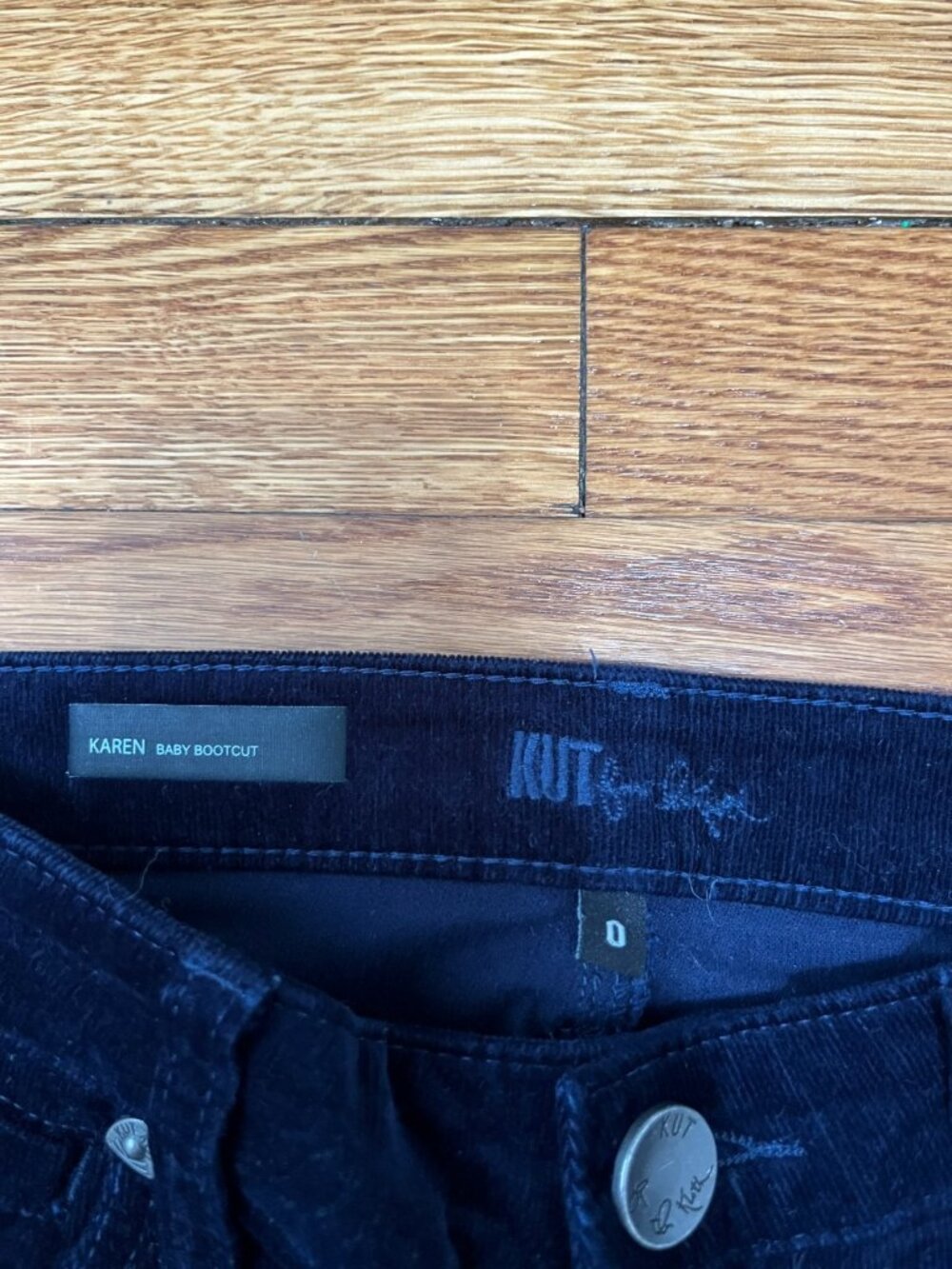 Kut from the Kloth Karen Baby Bootcut Corduroy Pants Blue Women's Size 0 - Picture 2 of 4